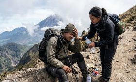 cara mengatasi gejala altitude sickness saat travel / pendakian